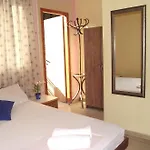 Hotel 28